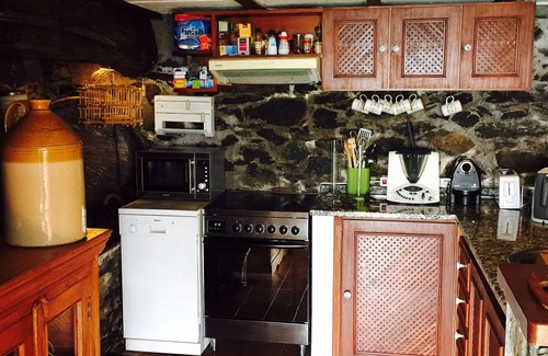 Calheta House | Discover Casa Campo dos Falcões: Guest Rated 10/10 Escape