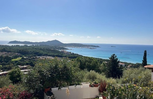 Campulongu House | Cozy Casa Campulongu: Family-Friendly Retreat in Villasimius