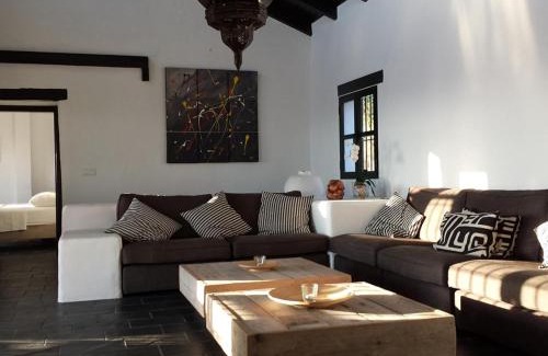 Canillas de Aceituno House | Discover Casa Canillas Bo: Family-Friendly with Pool Access