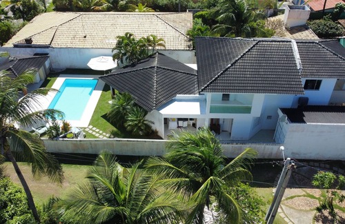 Parafuso House | Relax at Casa Canto do Mar: Beach and Lagoon Getaway