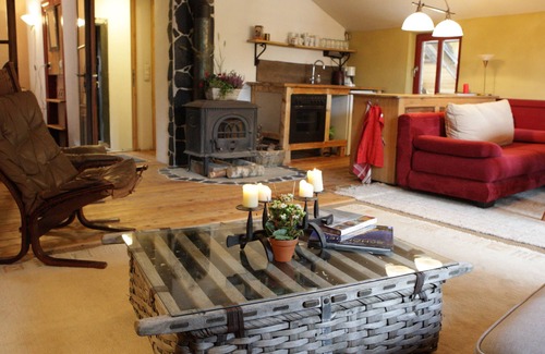 Gefrees House | Casa Cara: Relax by the Campfire with Top Amenities