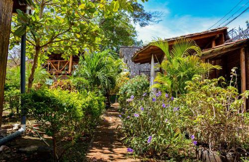 Granada House | Pet-Friendly Oasis with Spa and Top Reviews at Casa Caracola