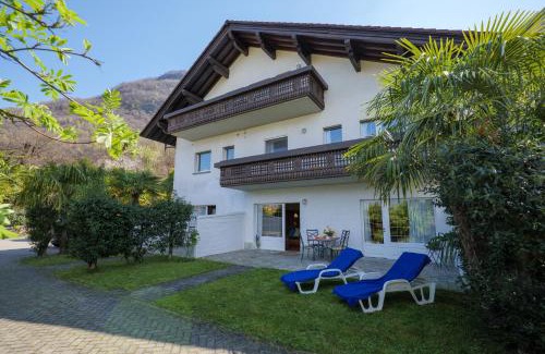 Colico Apartment | Casa Carlo: Pet-Friendly Retreat with Pool & Child Amenities