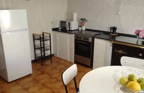 Muros House | Casa Carmelo: Family-Friendly Home with Garden Oasis