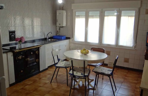 Muros House | Casa Carmelo: Family-Friendly Home with Garden Oasis