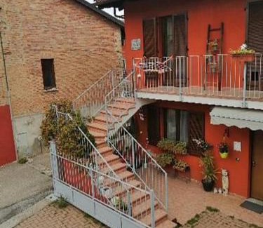 Castellinaldo Bed & Breakfast | Family-Friendly Getaway at Casa Carolina with Hot Tub