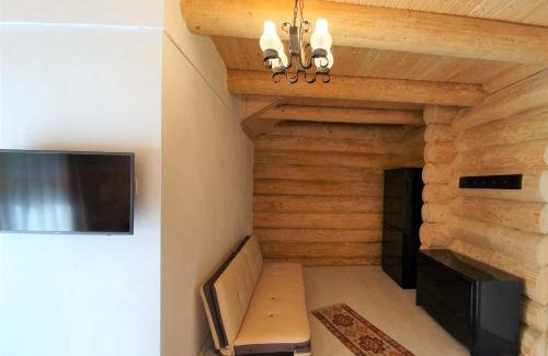 Turcinesti House | Inviting Casa Cartianu: Oceanfront with Pool & Pet-Friendly