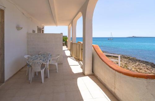 Pachino Apartment | Seaside Retreat at Casa Cassiopea with Ocean Views
