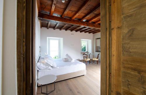 Mergozzo Bed & Breakfast | Pet-Friendly Casa Castagna 1620 with Top Guest Ratings
