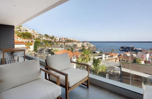 Camara de Lobos Apartment | Discover Casa Castanheta: 4-Star Family-Friendly Retreat