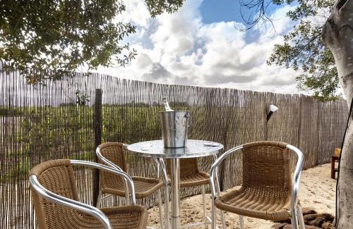 Palmela Apartment | Relax at Casa Castelão - 4-Star Retreat with Pool