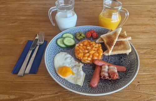 Santa Maria de Nieva Bed & Breakfast | Cozy Casa Barranca Bed and Breakfast with Ocean Views