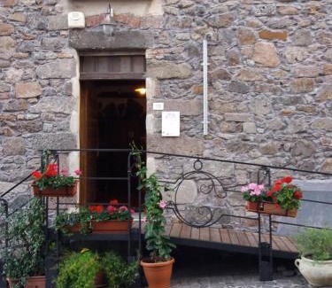 Macomer Bed & Breakfast | Pet-Friendly Retreat at Casa Castori - Rated 9/10 by Guests