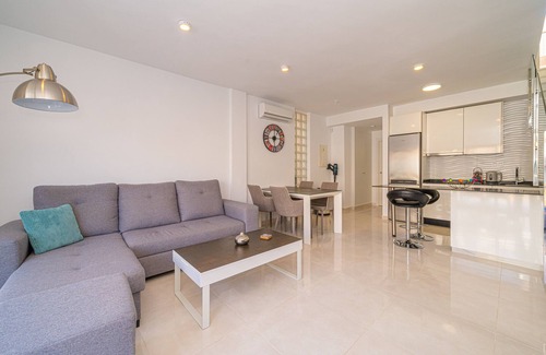 Los Alcazares Villa | Relax at Casa Catalina with Oceanfront Views & Pool Access