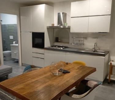 Cori Apartment | Cozy Stay at Casa Cavour 153 with Breakfast Included