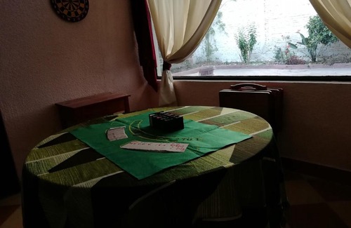 De Mexicanos House | Budget-Friendly Casa Celeste - Pet Friendly & Accessible Stay