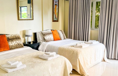 Bantay Hotel | Casa Cecilia Hotel: Top-Rated Stays with Pool and Spa