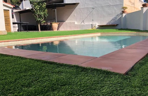 Sant Vicenc de Montalt House | Inviting Casa Centro del Pueblo with Private Pool & Ocean View