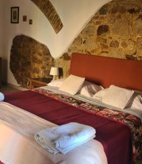 San Mauro Castelverde House | Discover Casa Centro Storico in a Medieval Village