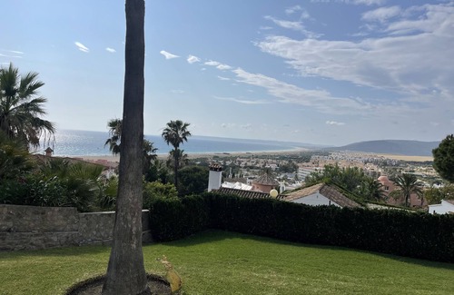 Atlanterra Ski Chalet | Casa Ceuta: Breathtaking Ocean Views in Zahara de los Atunes