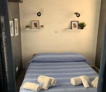 Pizzo House | Casa Charlotte: Guest Rated 9/10 with Family-Friendly Amenities