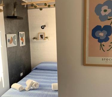 Pizzo House | Casa Charlotte: Guest Rated 9/10 with Family-Friendly Amenities