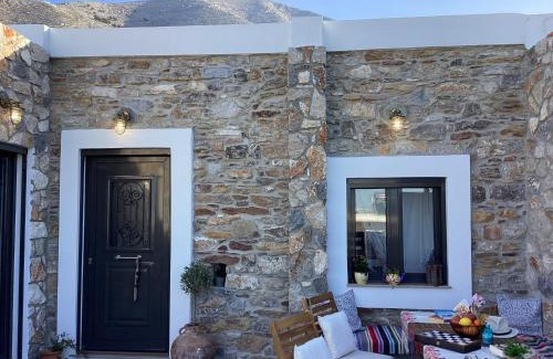 Embonas House | Casa Charma - Family-Friendly Retreat with 9.9/10 Rating