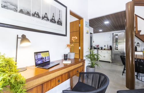 Barra do Una House | Relaxing Casa com Piscina e Espaço para Pets em Barra do Una