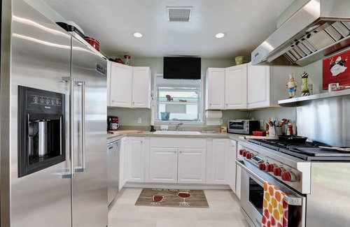 Shell Beach House | Pet-Friendly Casa Charo: Beachfront Bliss Awaits You!