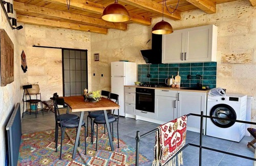 Ortahisar House | Top-Rated Casa Chilai - Duplex Stone Apartment with Terrace