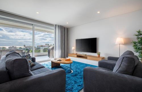 Porto de Mos Apartment | Oceanfront Casa Chloe: A 4-Star Getaway with Pool Access