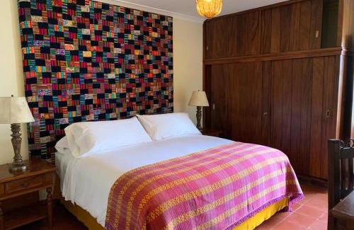 Antigua Guatemala House | Casa Chula: Centrally Located with Garden and Parking Access