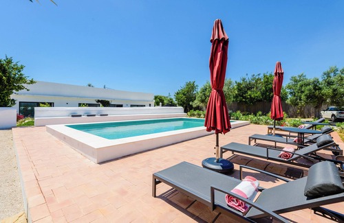 Tavira House | Casa Ciconia - Luxury Villa with pool | 10 minutes from Barril and Fuseta beach