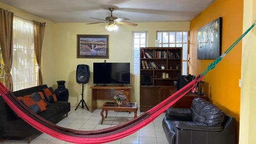 Guadalupe Etla House | Pet-Friendly Retreat at Casa Ciruelo for Family Getaways