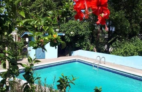 Bacolet Villa | Casa Clara - a bright & spacious holiday retreat