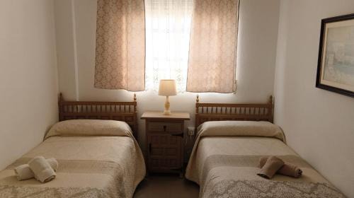 Valle de Abdalagis House | Discover Casa Clara: Family-Friendly Retreat Near Caminito