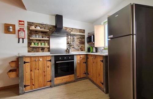 Baiona House | Cozy Casa Clara: Guest Rated 9/10 for Your Perfect Stay