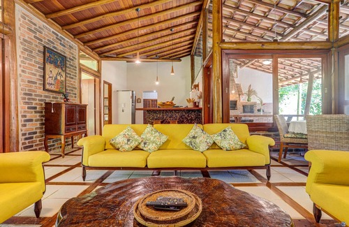 Litoral Sul da Bahia House | Casa Clareia: Family-Friendly Retreat with Pool Near Beach