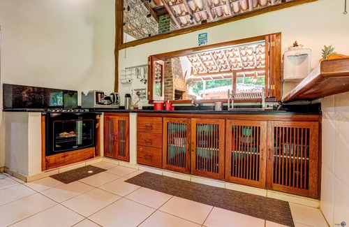 Litoral Sul da Bahia House | Casa Clareia: Family-Friendly Retreat with Pool Near Beach