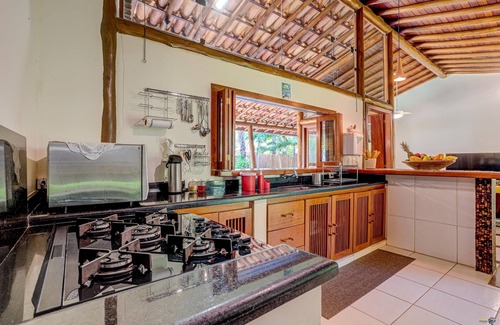 Litoral Sul da Bahia House | Casa Clareia: Family-Friendly Retreat with Pool Near Beach