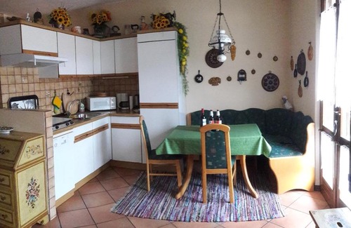 Vesio Apartment | Cozy Casa Claudio: Oceanfront Retreat with Great Reviews