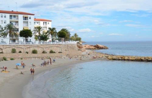 Costa Dorada Apartment | Pet-Friendly Casa Cleo with Oceanfront Views and Hot Tub