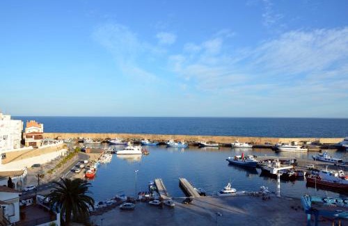 Costa Dorada Apartment | Pet-Friendly Casa Cleo with Oceanfront Views and Hot Tub