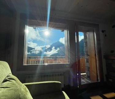 Villa Dalegno Apartment | Casa Cloe - Terrazza sull'Adamello