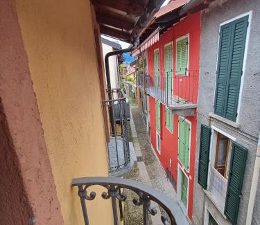 Pallanza House | Guest Rated Casa Clotilde: Pet & Child Friendly Retreat