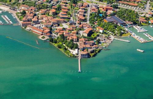 Clusane Apartment | Pet Friendly Casa Clusane: Steps from Lake Iseo