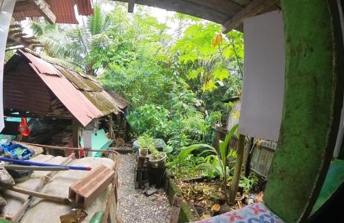 Nuqui Bed & Breakfast | Oceanfront Escape at Casa de las Flores with Family-Friendly Amenities