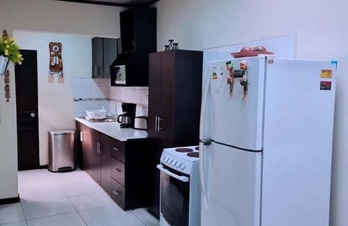 San Juan House | Budget-Friendly Casa Colima: 9/10 Guest Rated Experience