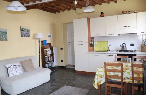 Cascine-La Croce Apartment | Delightful Casa Colle: Pool, Garden & Mountain Views
