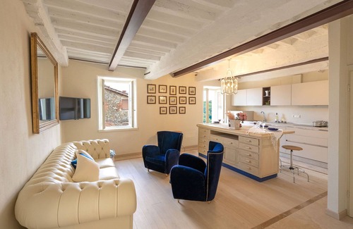 Collodi House | Pet-Friendly Casa Collodi Castello with Spa & Breakfast
